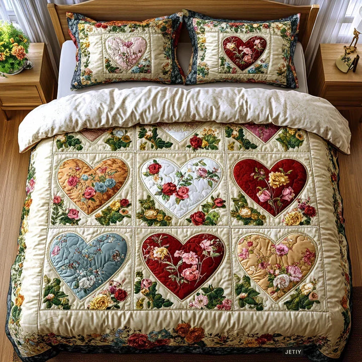 3-Piece Quilted Bedding Set - Hearts in Love