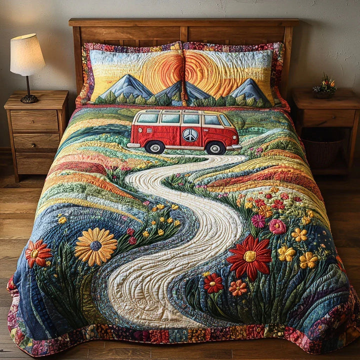 3-Piece Quilted Bedding Set - Vintage Voyage