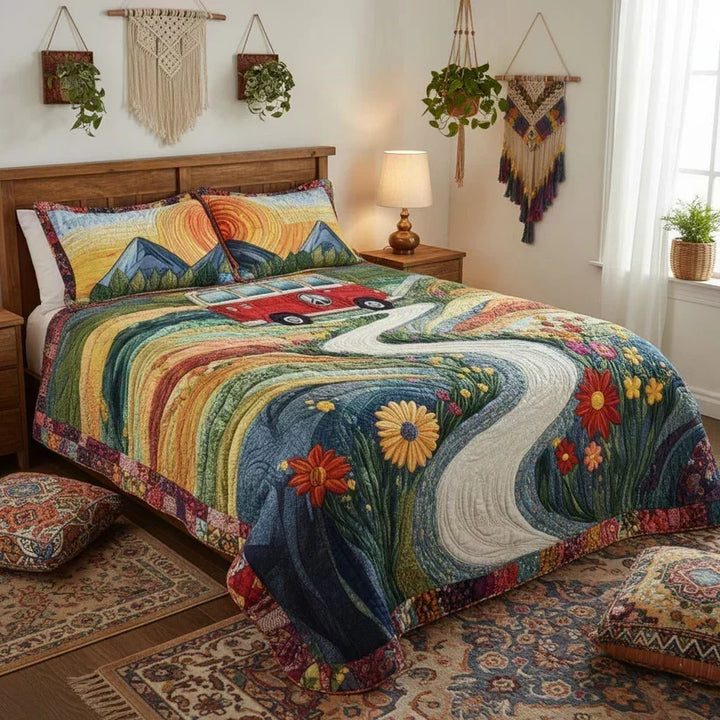 3-Piece Quilted Bedding Set - Vintage Voyage